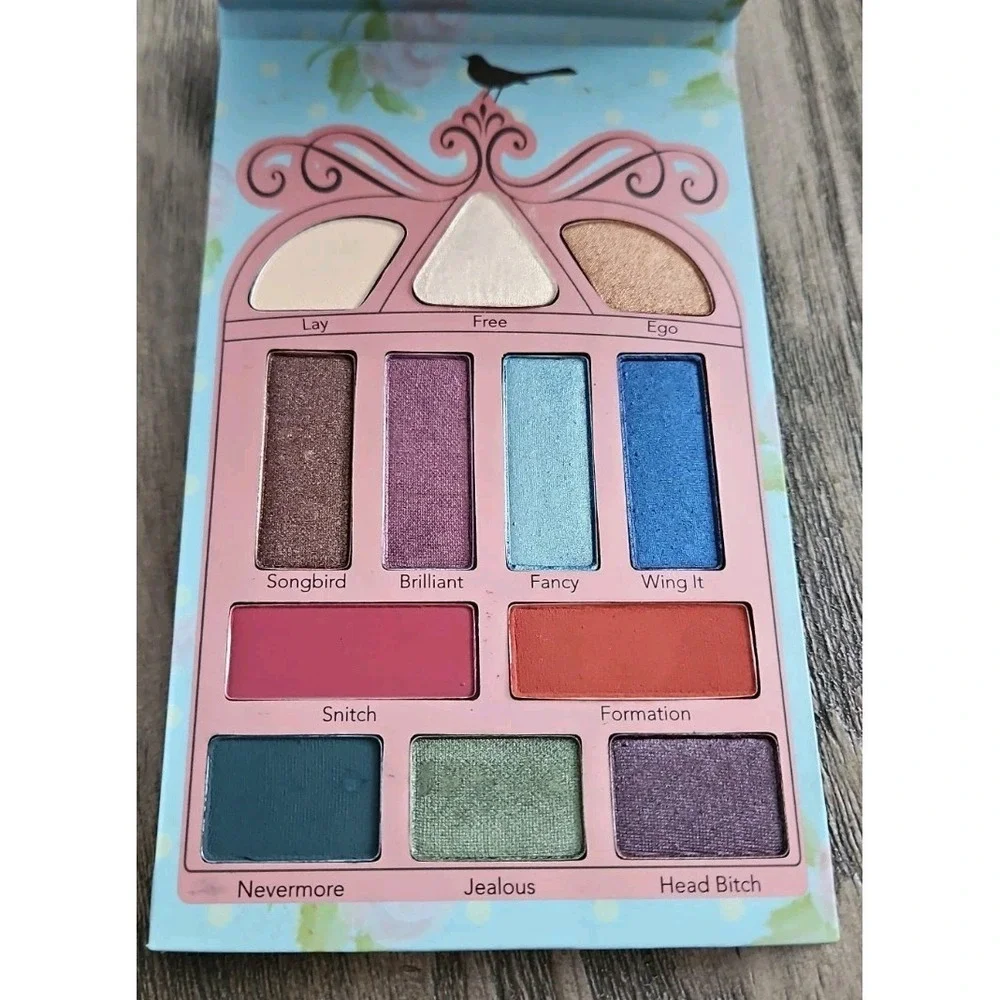 Pretty Vulgar - Pretty Birdie Eyeshadow Palette - Limited Edition!